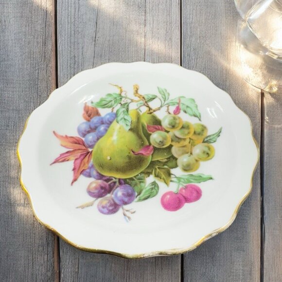 Royal Standard Fine Bone China England Dish Plate Fruit Set 2 Gold Edge 4inch - Picture 2 of 14